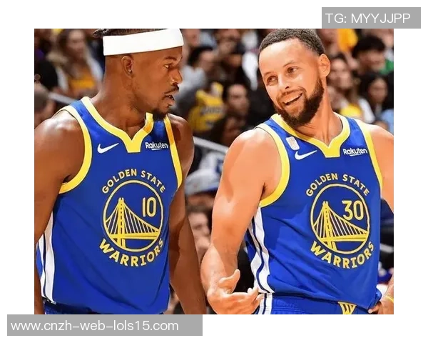 2015年勇士与雷霆季后赛对决全景回顾及精彩瞬间分析